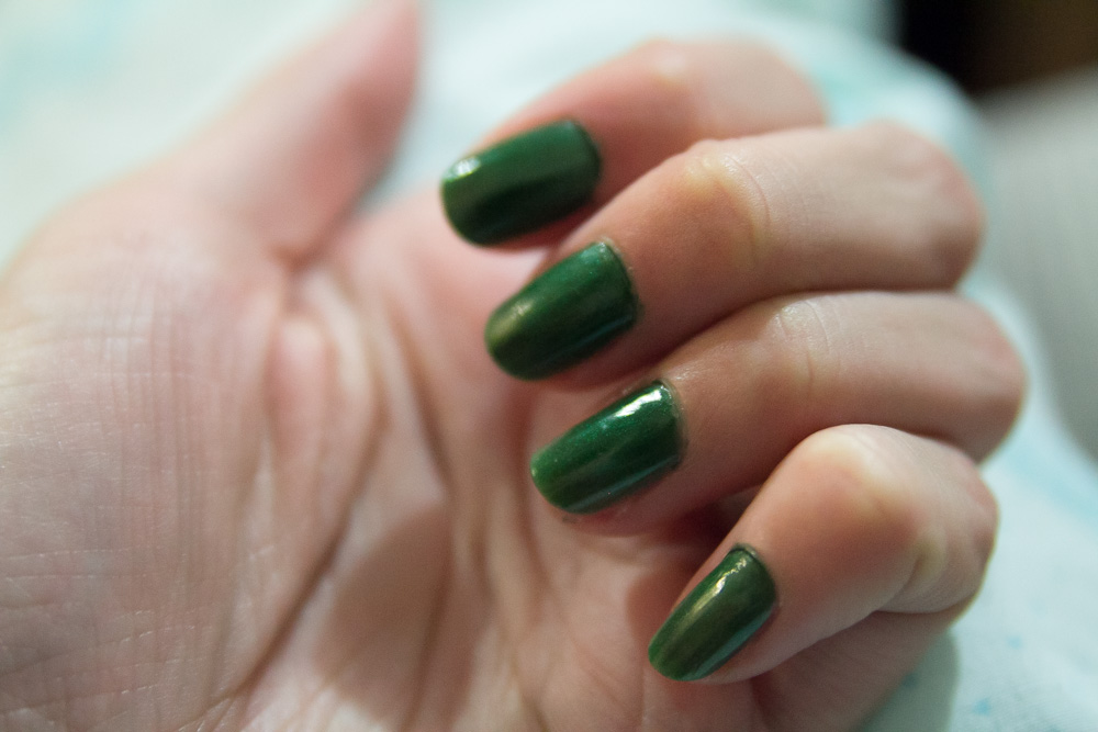 Emerald green nails, yay