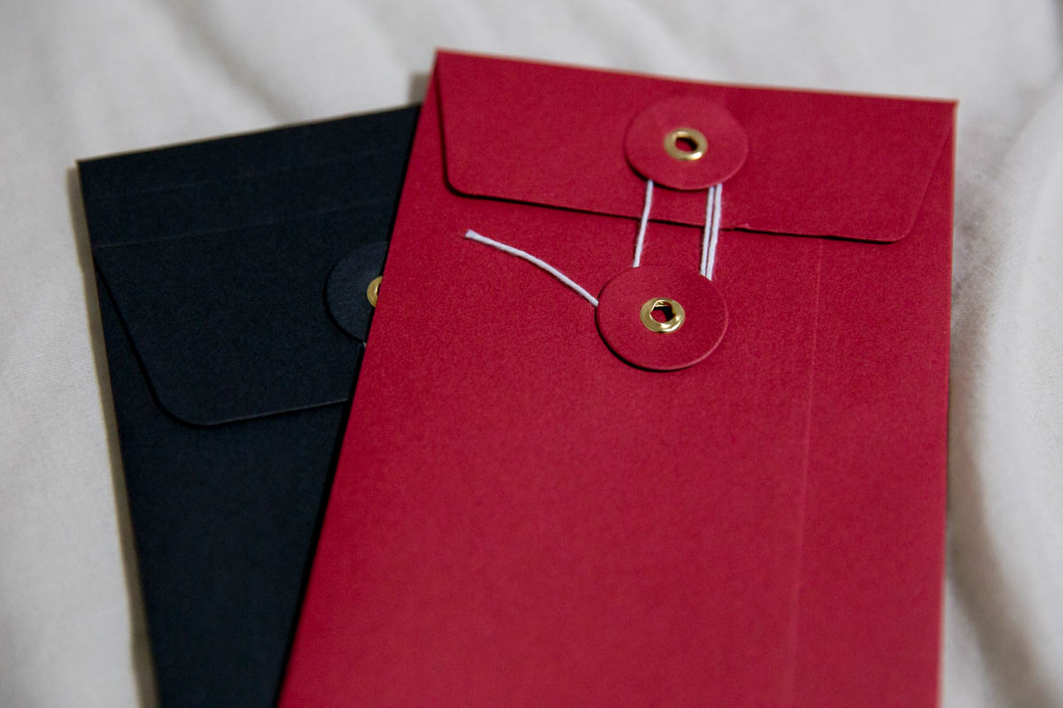 A closer look at the string and washer envelopes