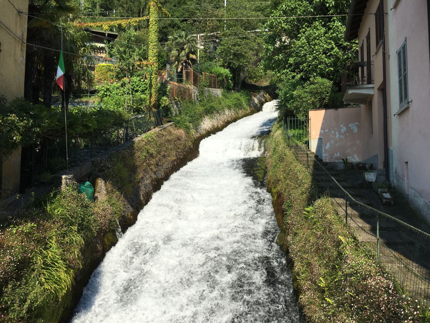 The bottom of Fiumelatte, near where it meets the lake