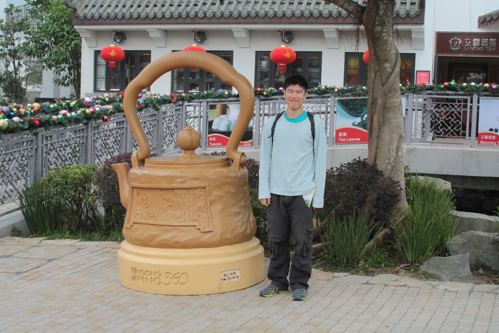 James and the Giant Kettle