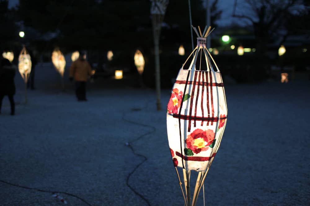 A lantern with a flower pattern