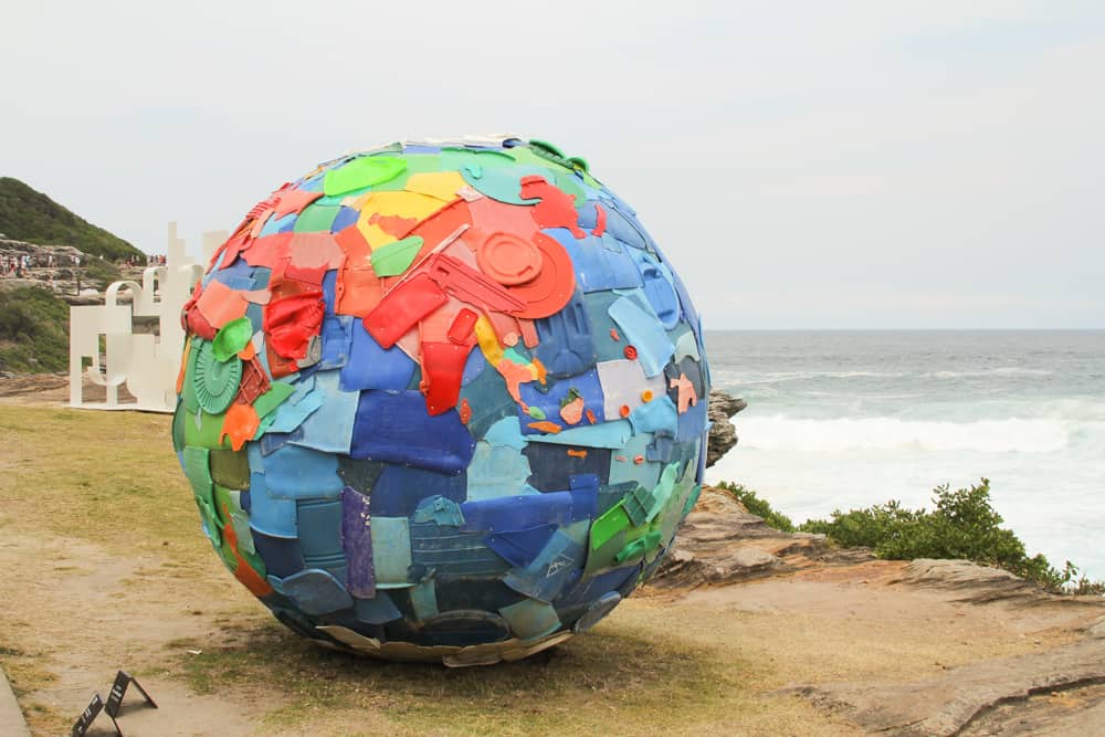 ‘plastic world’ by Carole Purnelle & Nuno Maya