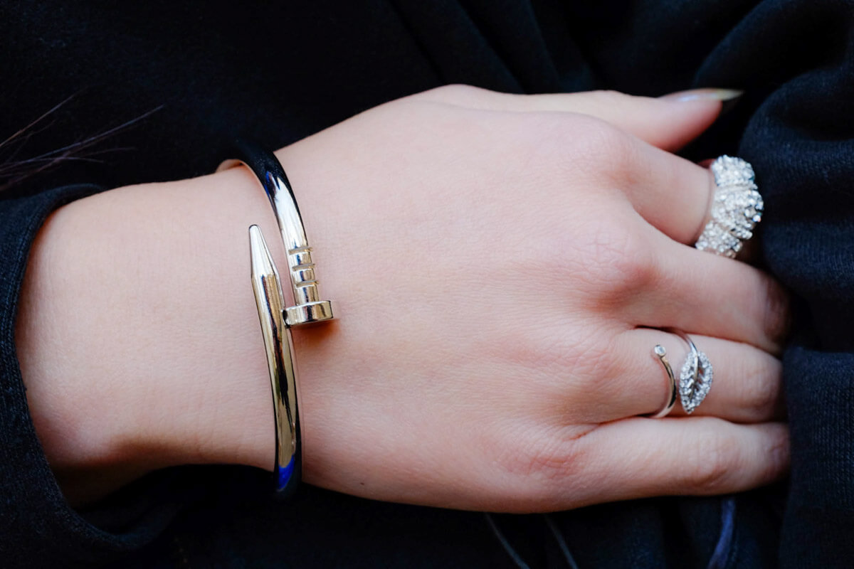 Silver nail bangle