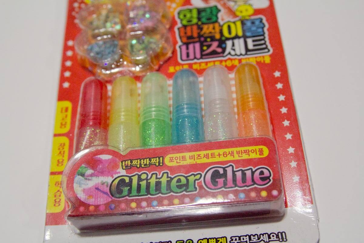 Glitter glue