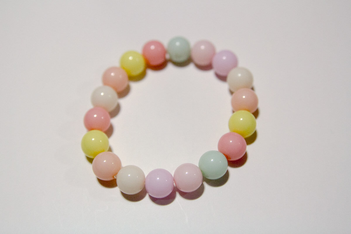 Pastel pearl bracelet